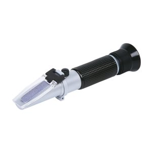 PORTABLE REFRACTOMETER